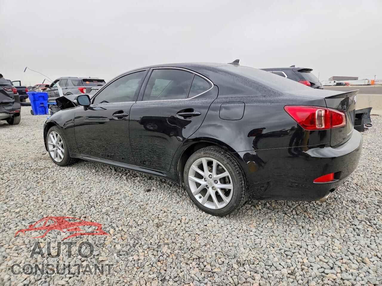 LEXUS IS 2013 - JTHCF5C21D5061984