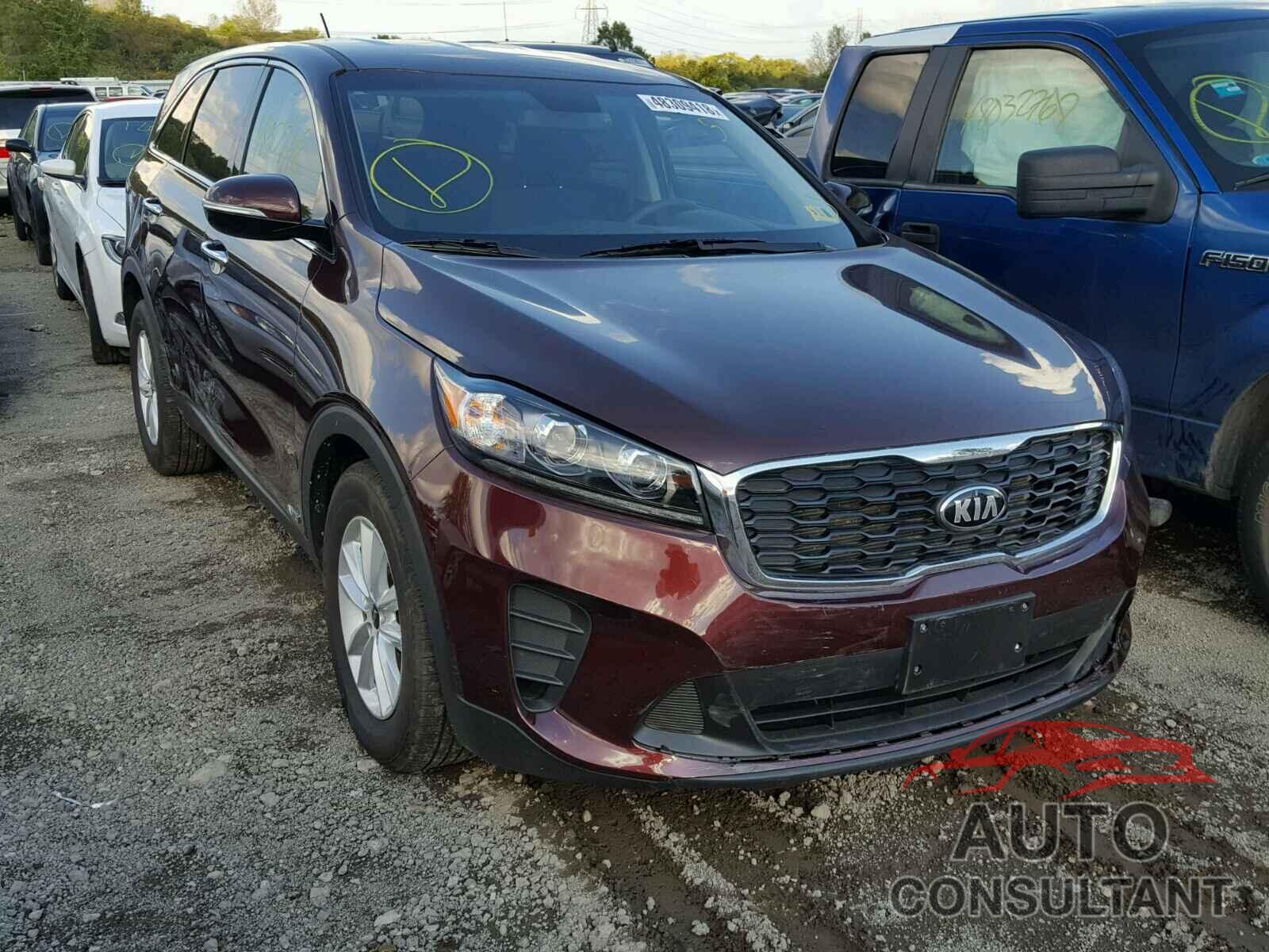 KIA SORENTO LX 2019 - 5XYPGDA56KG442371