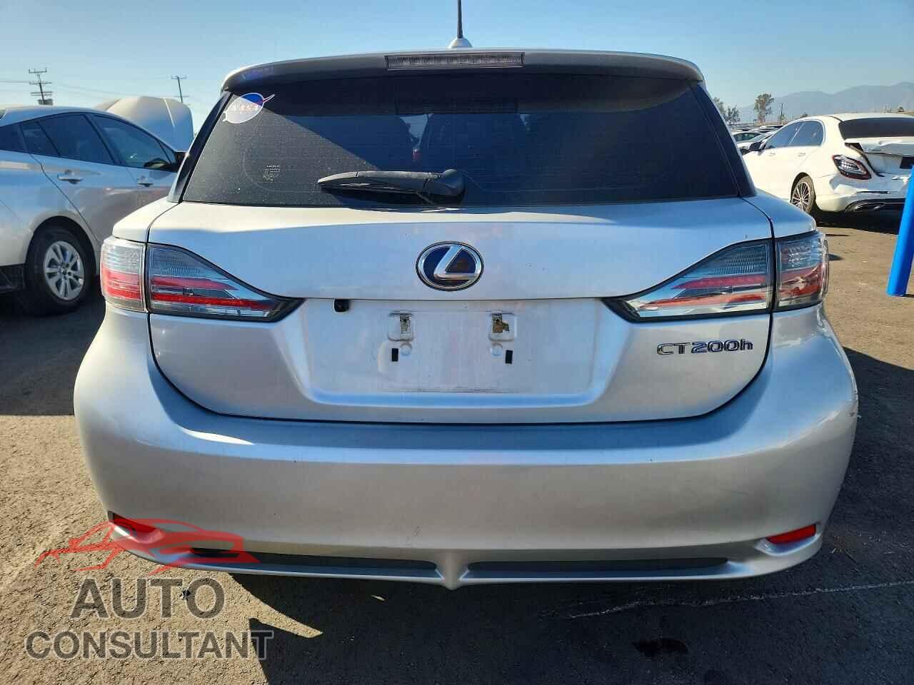LEXUS CT 200 2013 - JTHKD5BH8D2124765