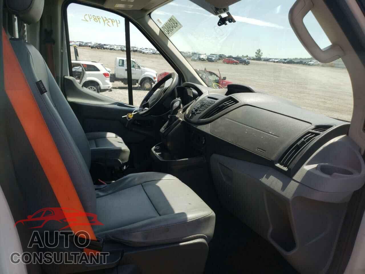 FORD TRANSIT CO 2017 - 1FTYE1CM7HKB26445