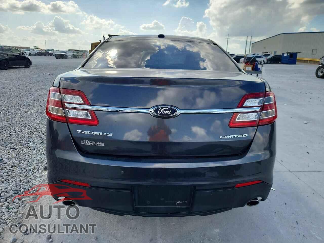 FORD TAURUS 2019 - 1FAHP2F82KG117988