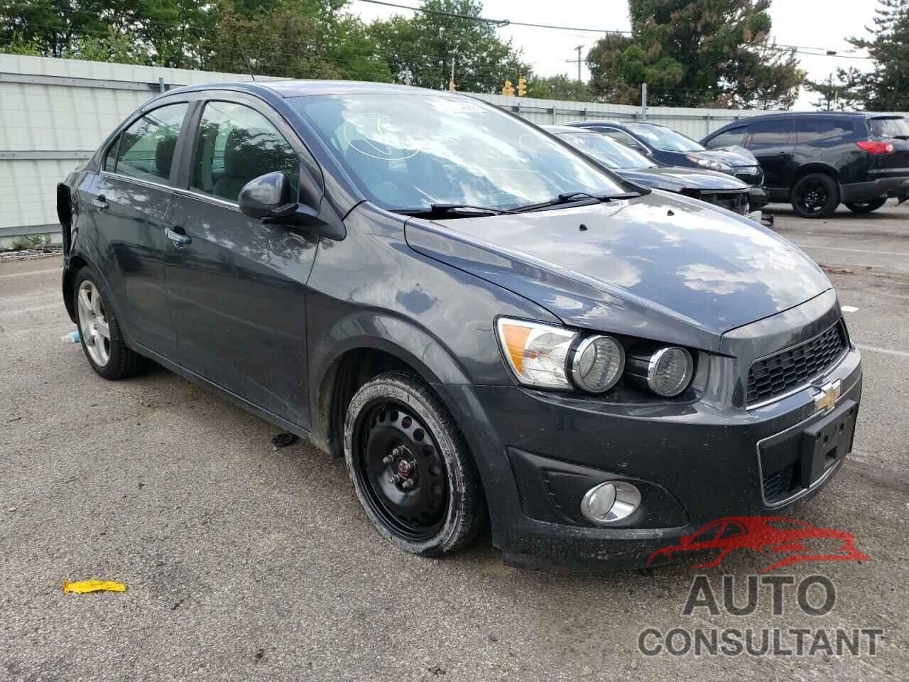 CHEVROLET SONIC 2016 - 1G1JE5SB9G4138231