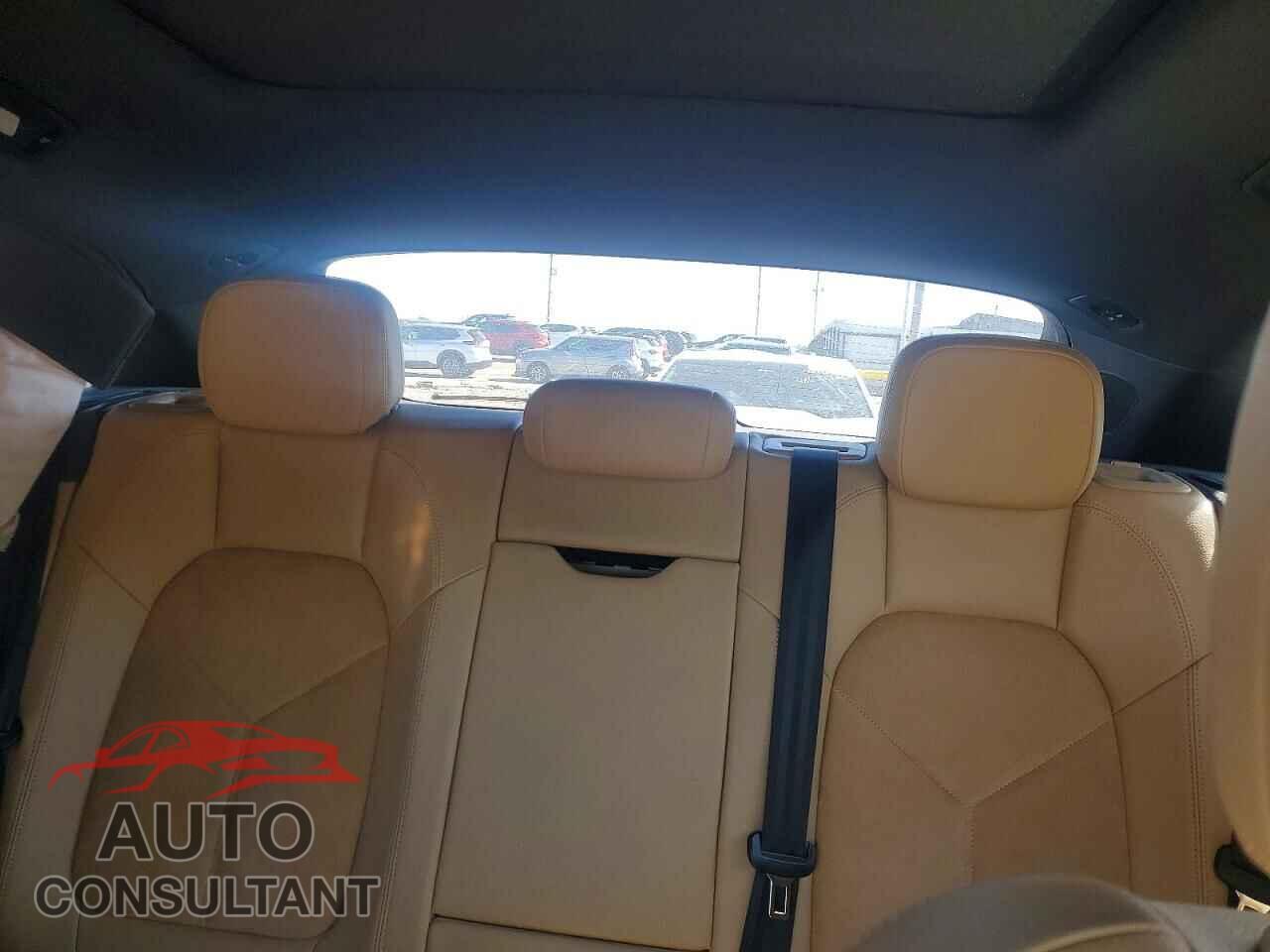 PORSCHE MACAN 2018 - WP1AA2A57JLB21338
