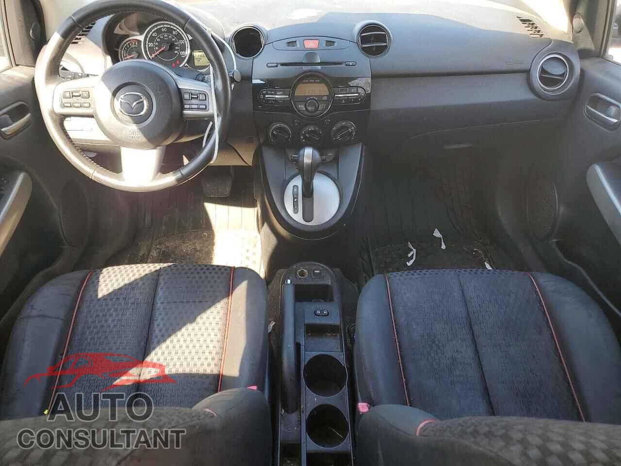 MAZDA 2 2013 - JM1DE1LY2D0158761