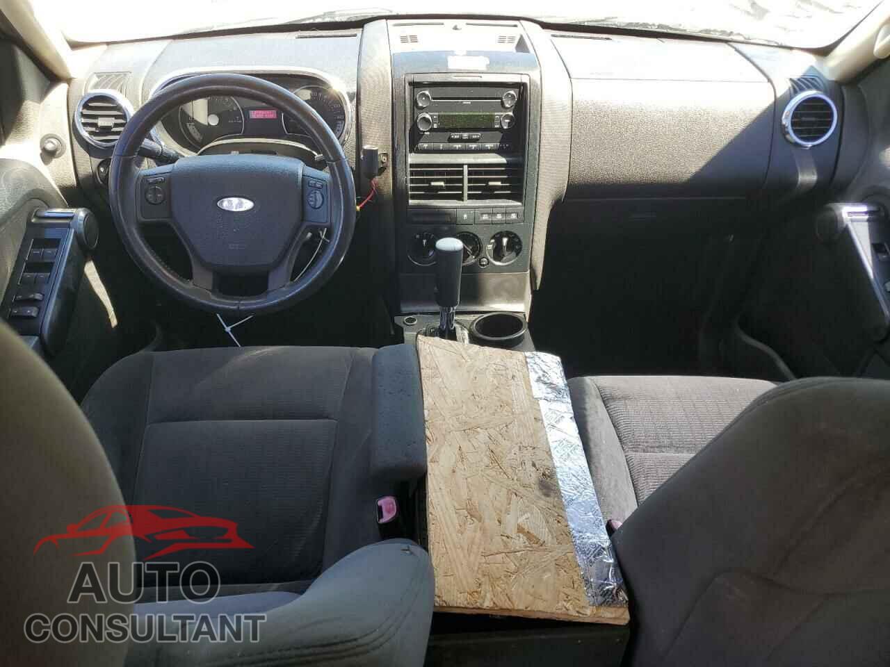 FORD EXPLORER 2010 - 1FMEU7DE4AUA30133