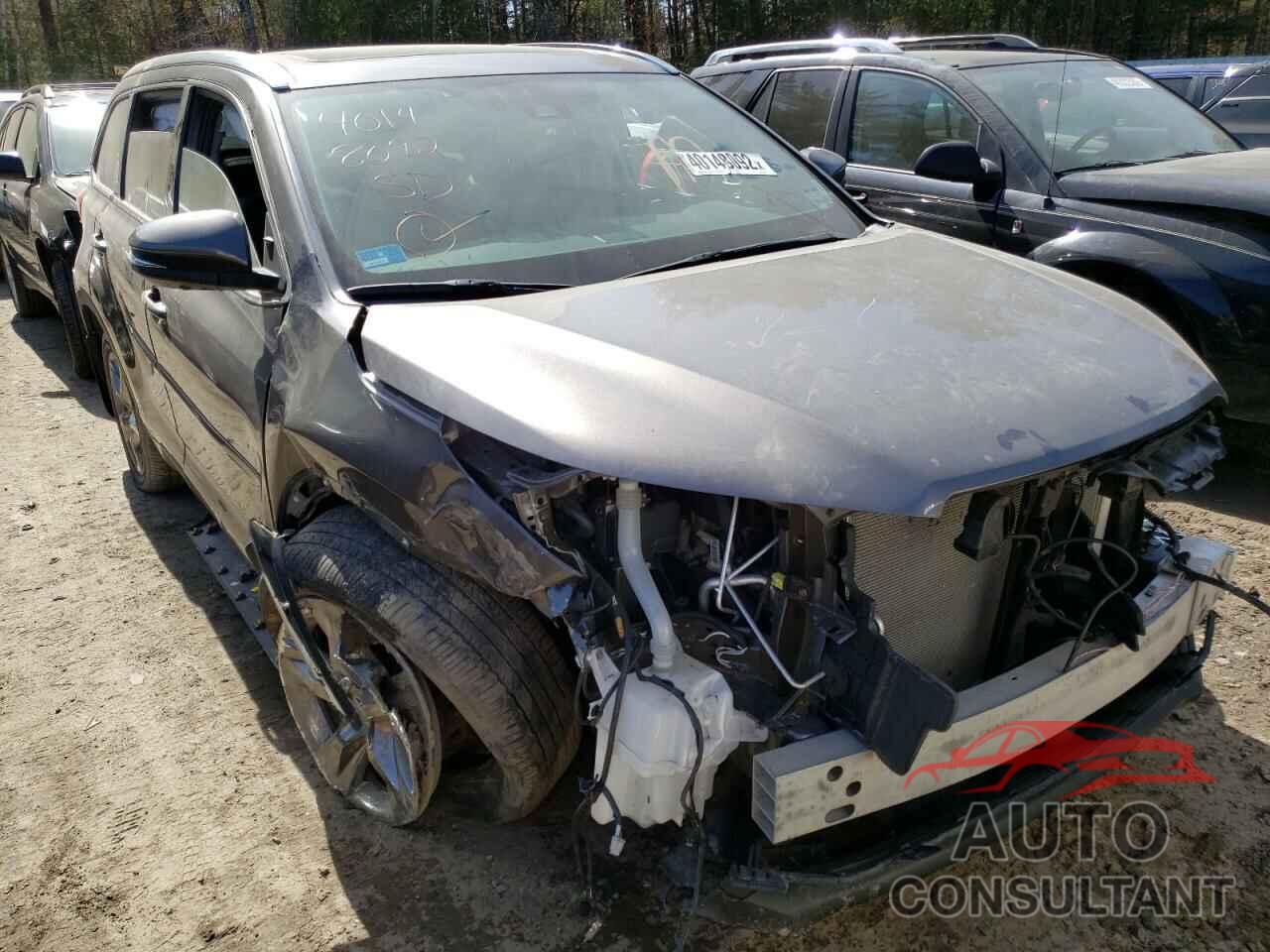 TOYOTA HIGHLANDER 2019 - 5TDDZRFH3KS924246