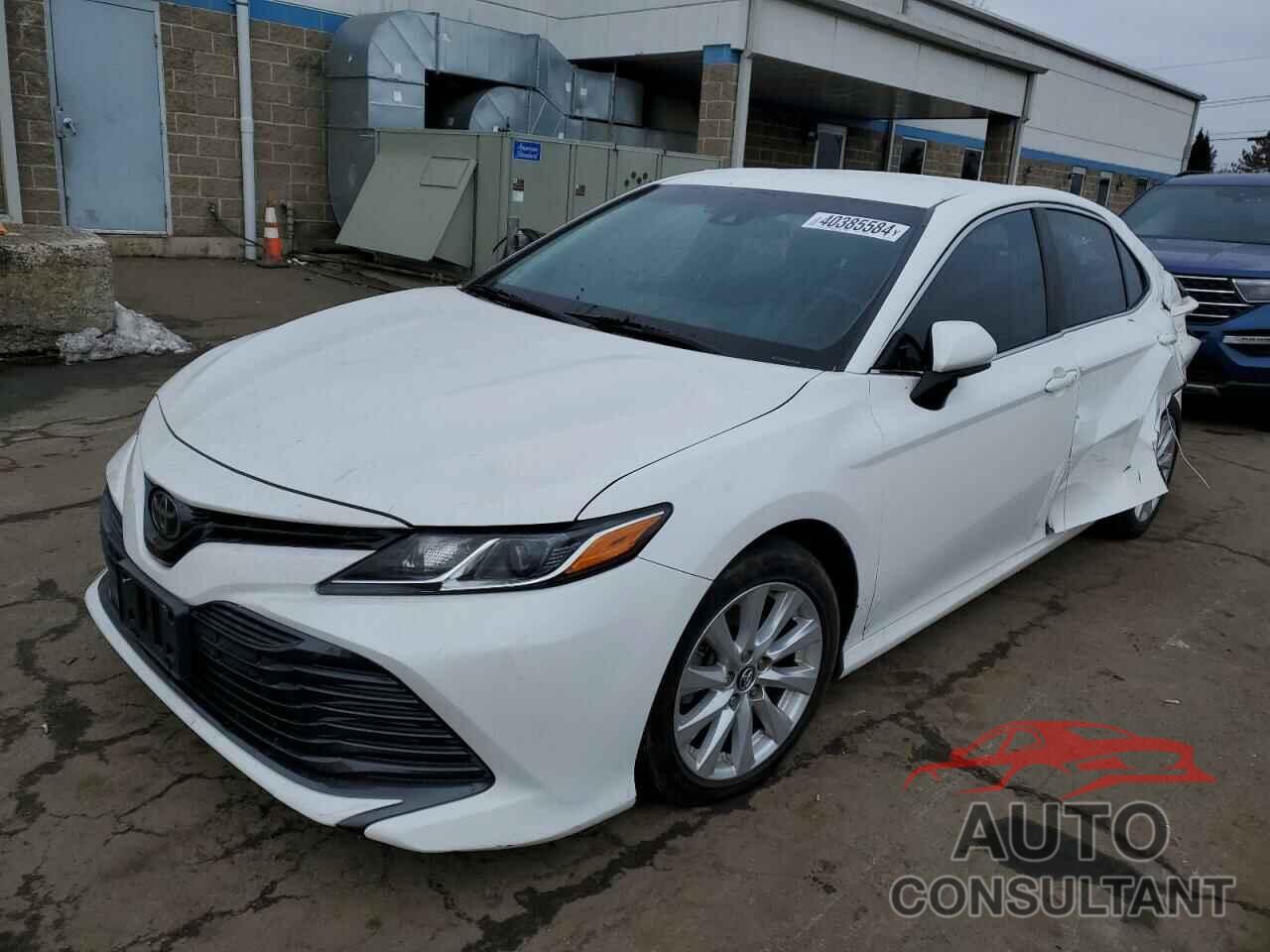 TOYOTA CAMRY 2018 - 4T1B11HK1JU009488