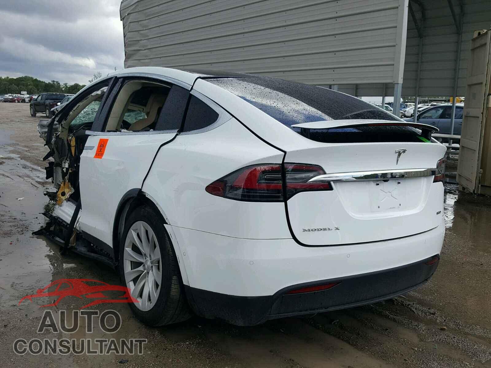 TESLA MODEL X 2016 - 5YJXCBE26GF005808