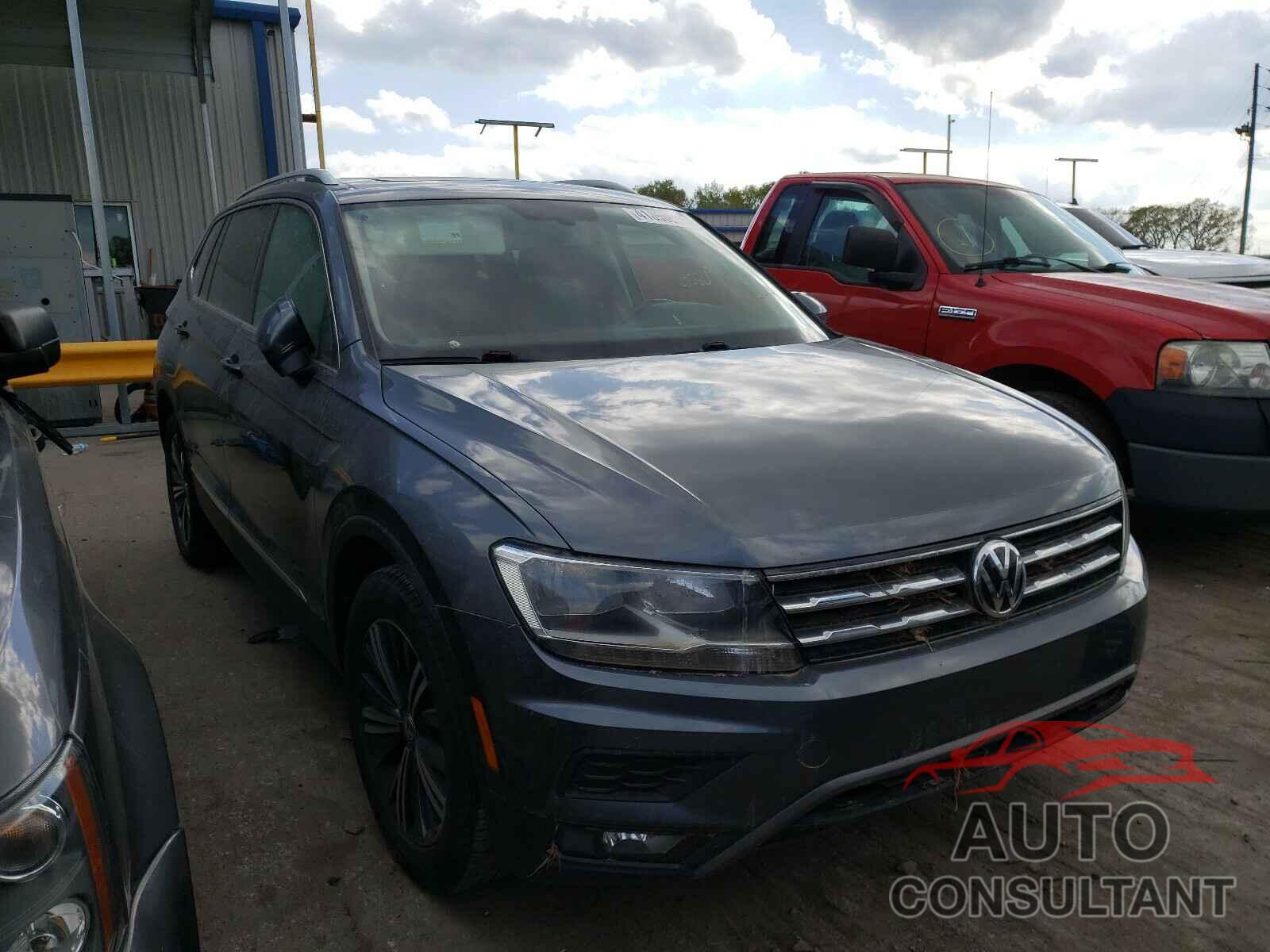 VOLKSWAGEN TIGUAN 2018 - 3VV3B7AX4JM055661