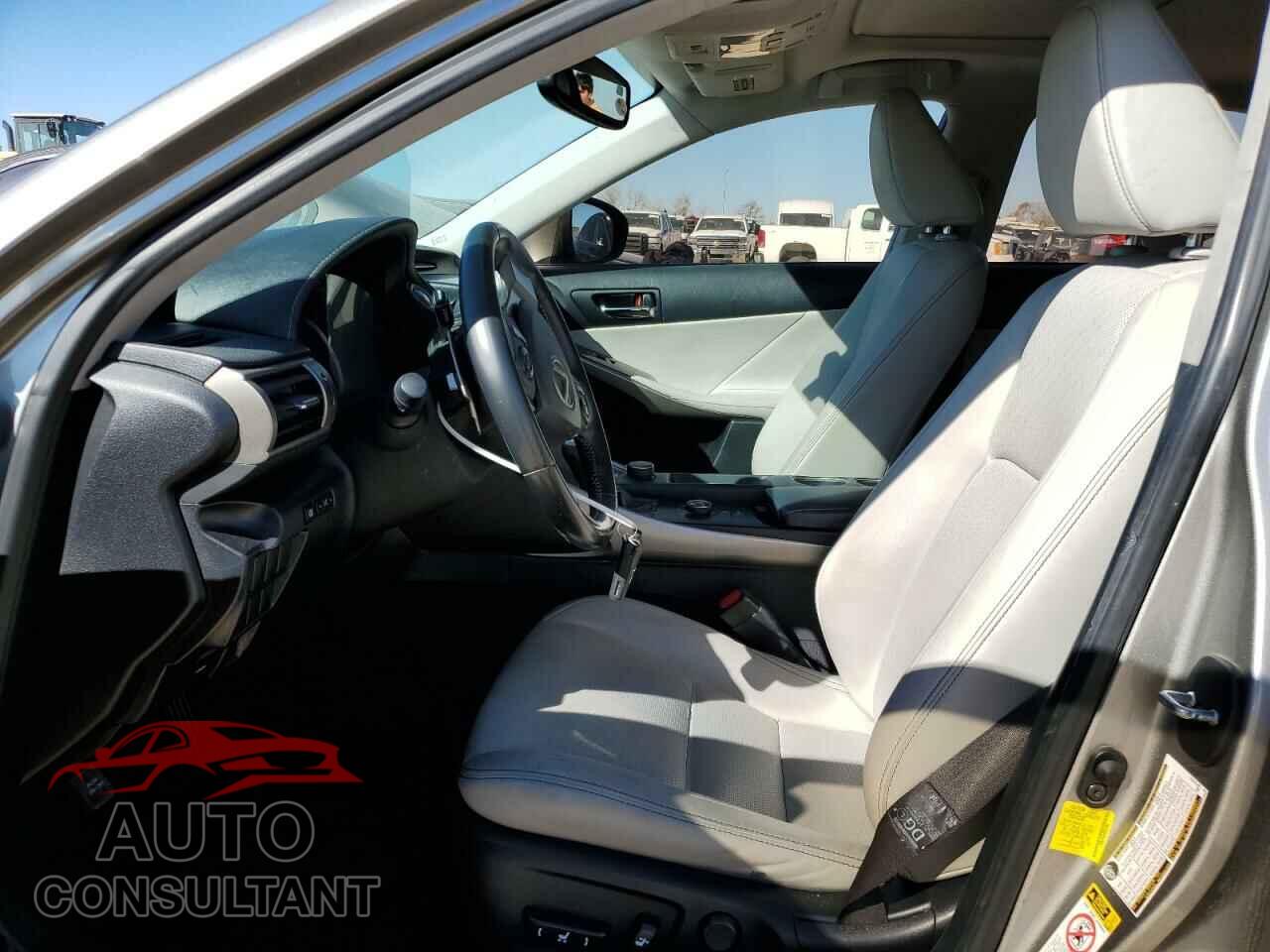 LEXUS IS 2014 - JTHBF1D21E5012966