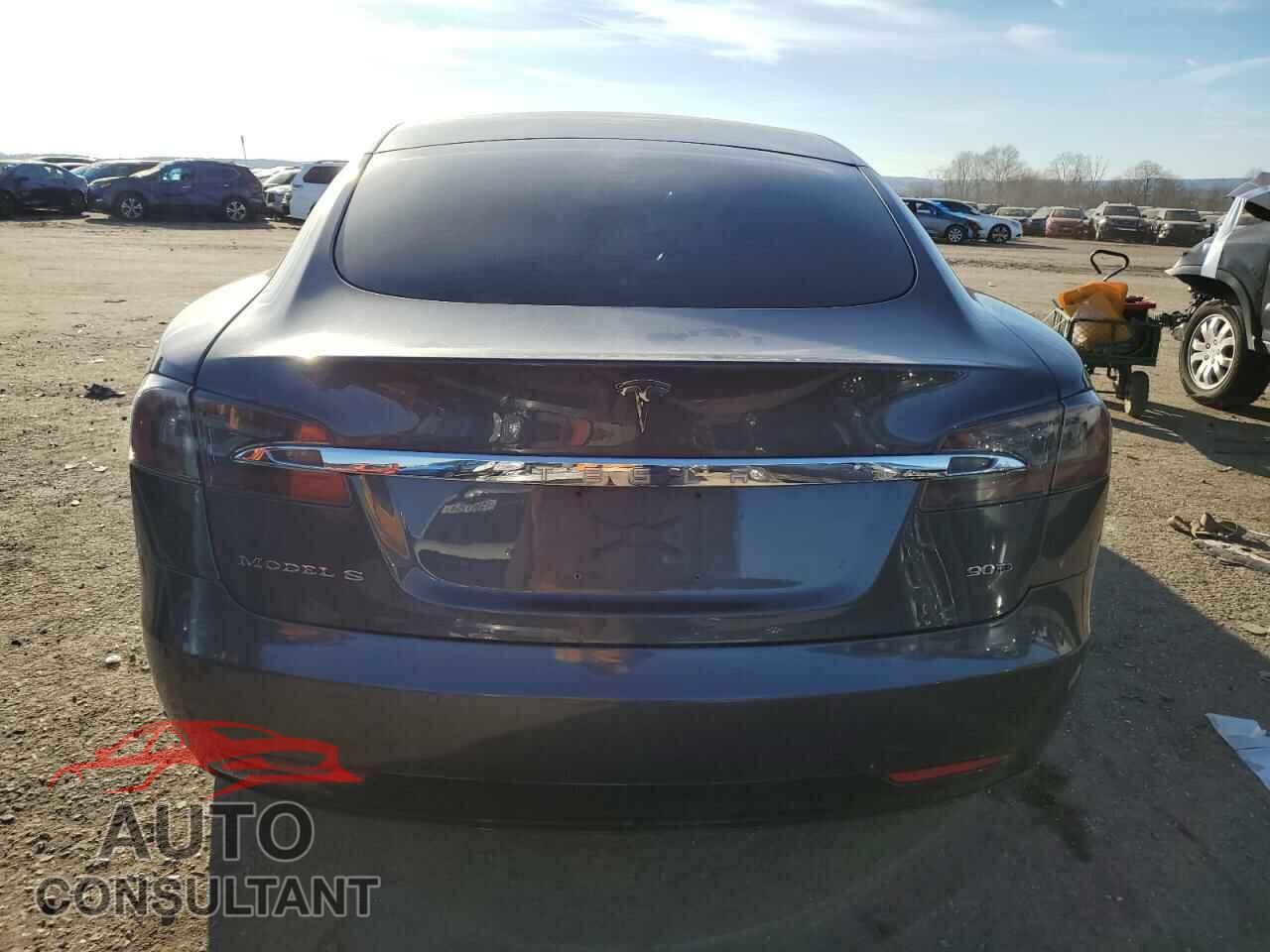 TESLA MODEL S 2017 - 5YJSA1E2XHF190621