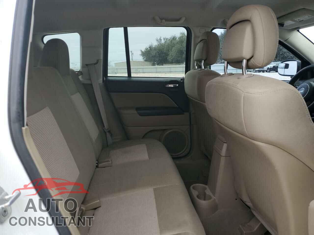 JEEP COMPASS 2012 - 1C4NJCBA8CD575258
