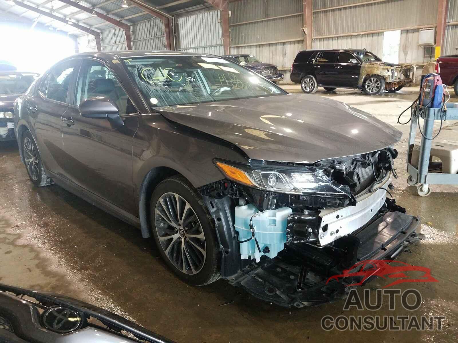 TOYOTA CAMRY 2020 - 4T1G11AK0LU961482