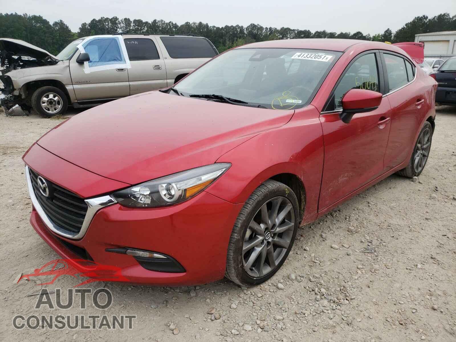 MAZDA 3 2018 - 3MZBN1V33JM218108