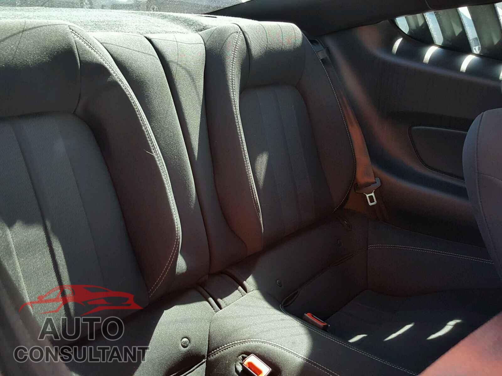 FORD MUSTANG 2018 - 1FA6P8THXJ5117424