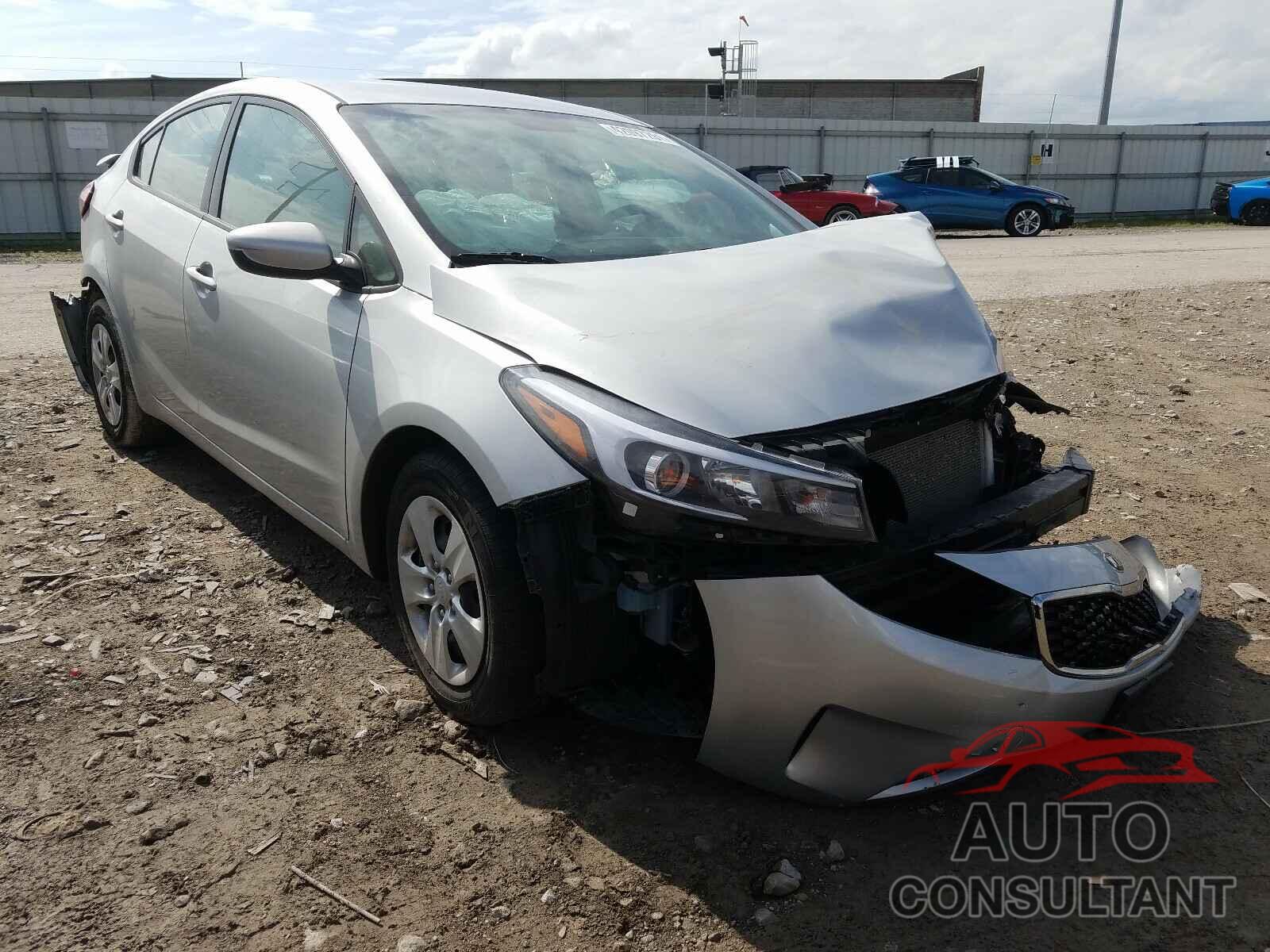 KIA FORTE 2018 - 3KPFK4A78JE218767