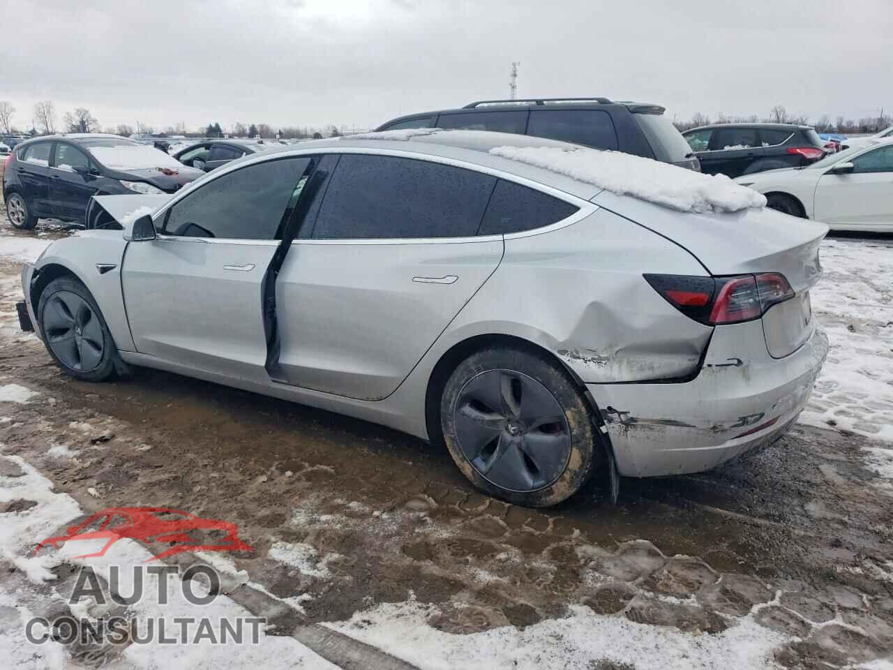 TESLA MODEL 3 2018 - 5YJ3E1EA3JF095727