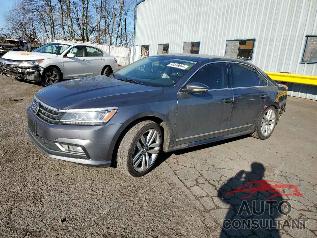 VOLKSWAGEN PASSAT 2017 - 1VWGT7A33HC036327