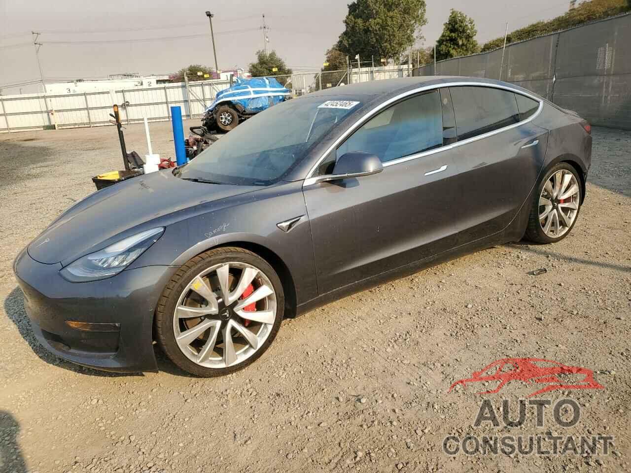 TESLA MODEL 3 2019 - 5YJ3E1EB0KF238370