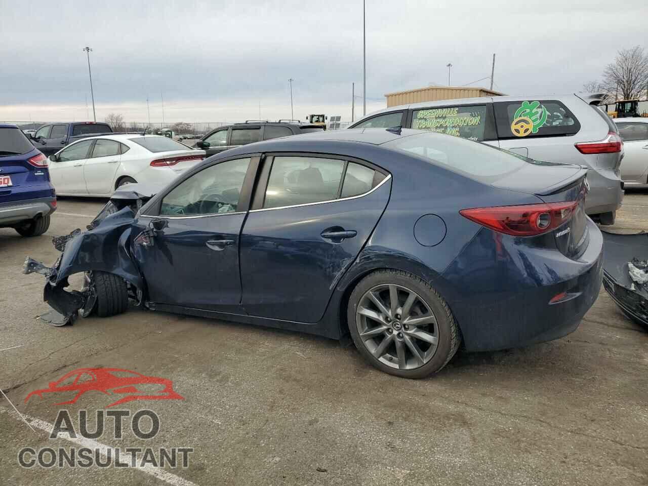 MAZDA 3 2018 - 3MZBN1W30JM186846