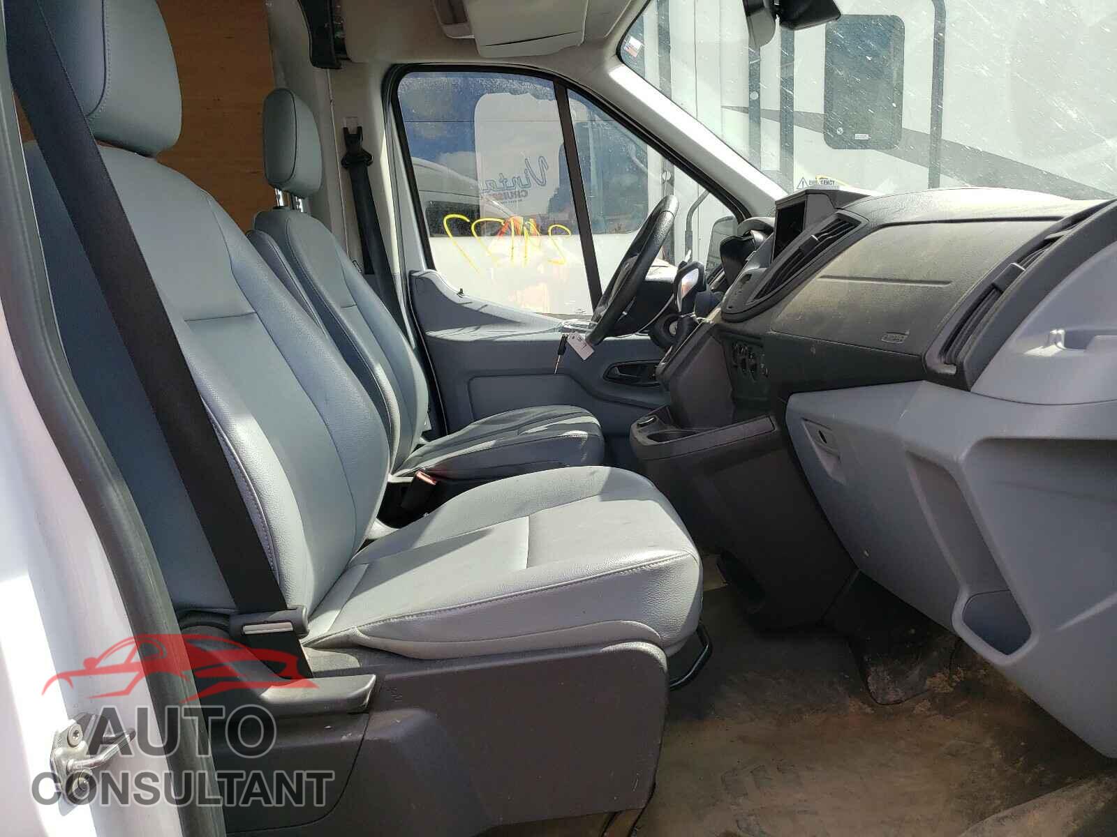 FORD TRANSIT CO 2019 - 1FTYR2CM6KKA15404
