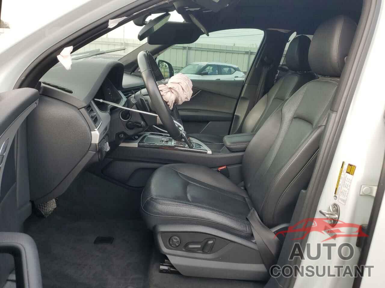 AUDI Q7 2018 - WA1LHAF77JD032643