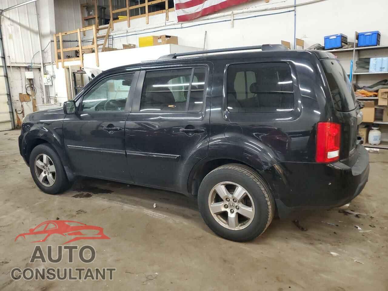 HONDA PILOT 2011 - 5FNYF4H50BB005132