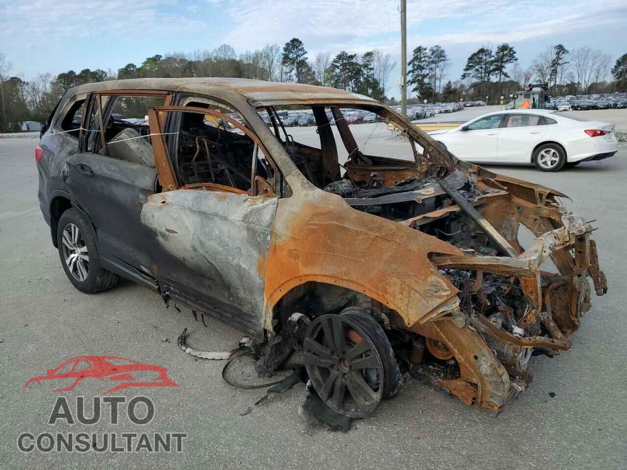HONDA PILOT 2018 - 5FNYF5H38JB021663