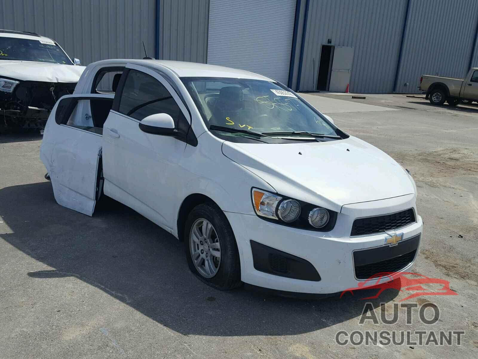 CHEVROLET SONIC 2016 - 1G1JC6SH9G4149679