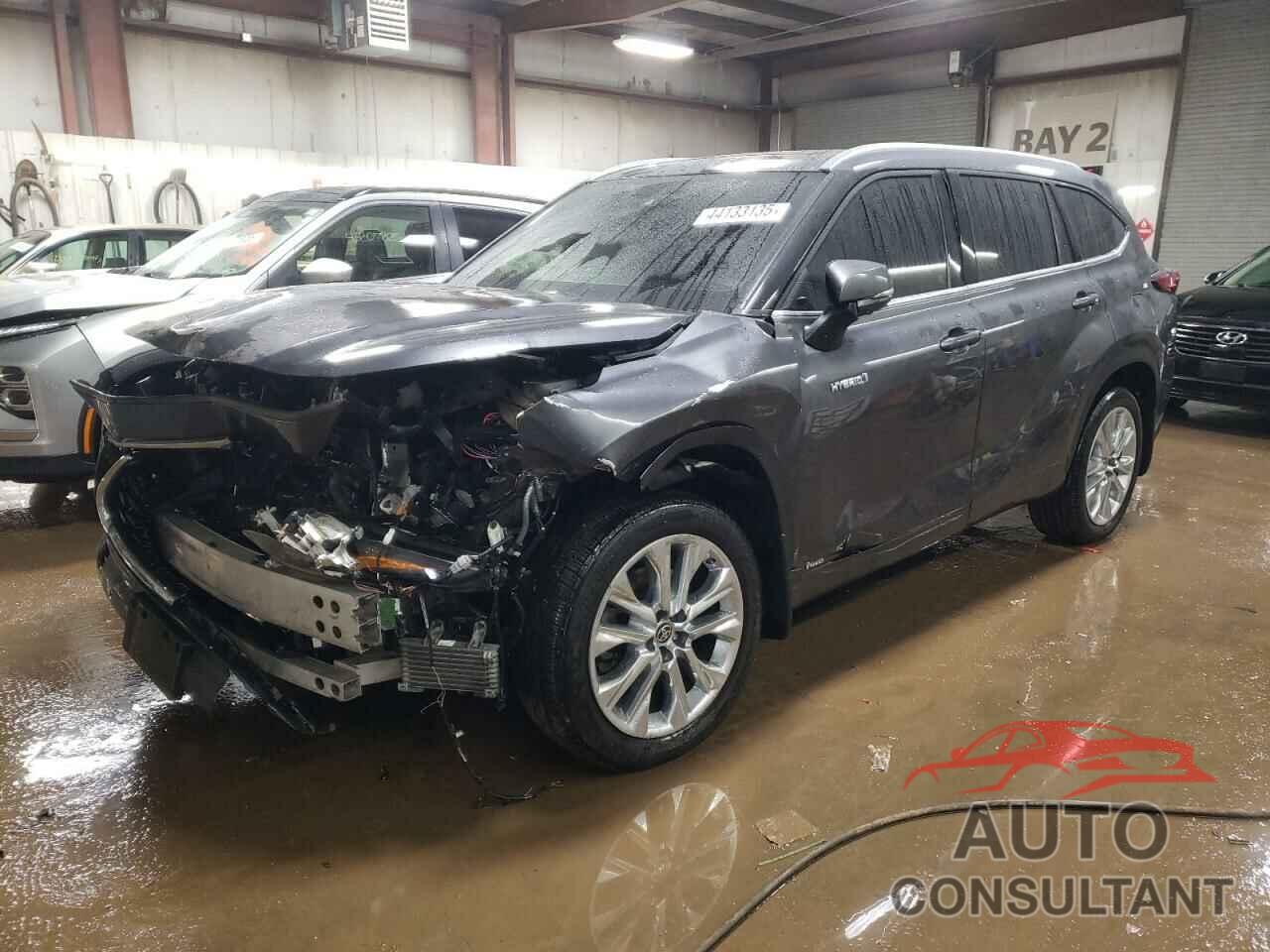 TOYOTA HIGHLANDER 2021 - 5TDXBRCH0MS522418