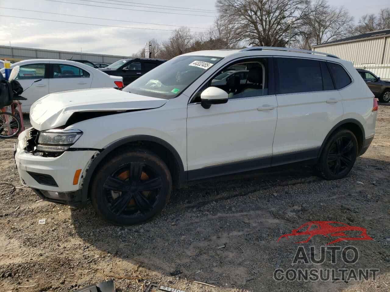 VOLKSWAGEN TIGUAN 2019 - 3VV4B7AX8KM008221