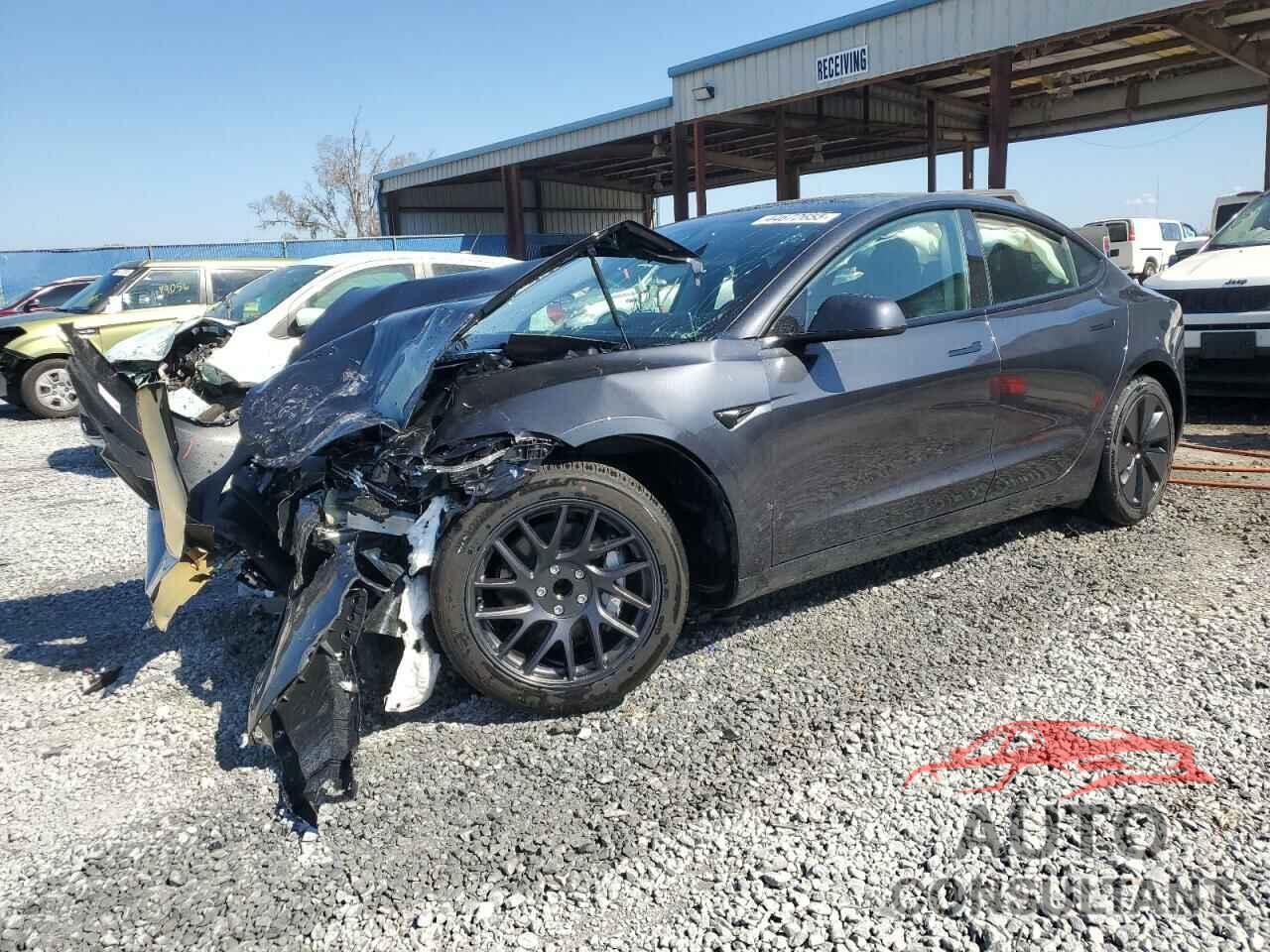 TESLA MODEL 3 2024 - 5YJ3E1EA7RF743100