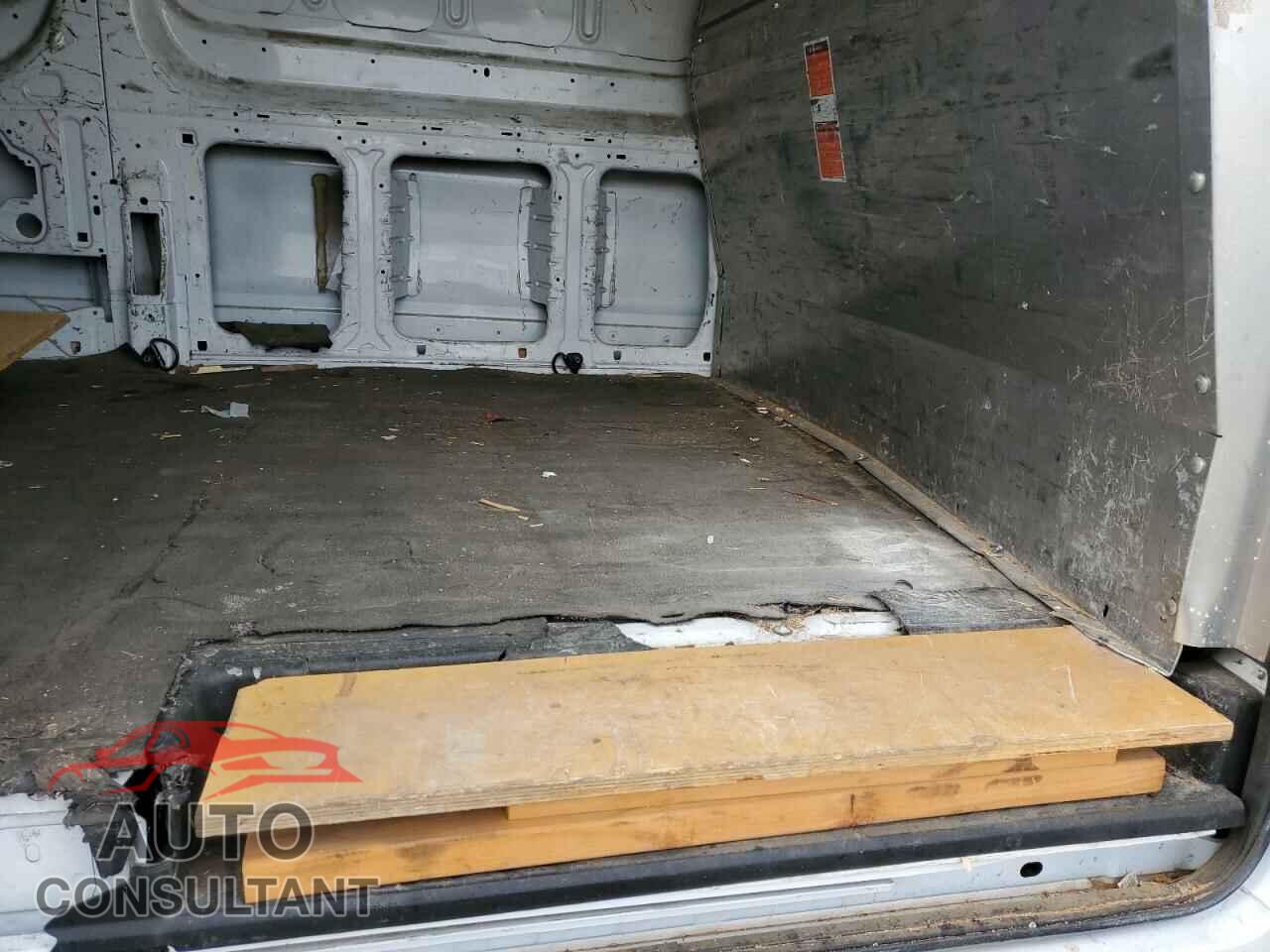 FORD TRANSIT 2015 - 1FTNR2YM5FKB11896