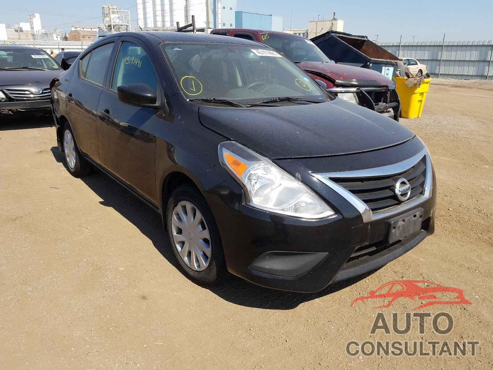 NISSAN VERSA 2017 - 3N1CN7AP8HL821660