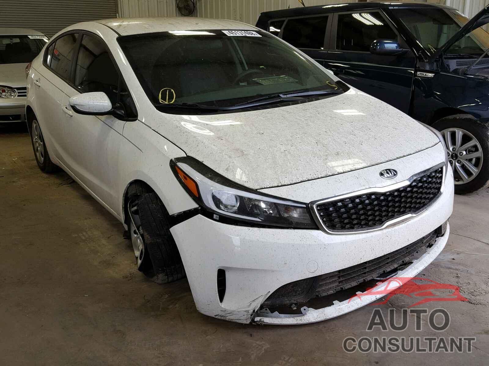 KIA FORTE 2018 - 3KPFK4A70JE213983