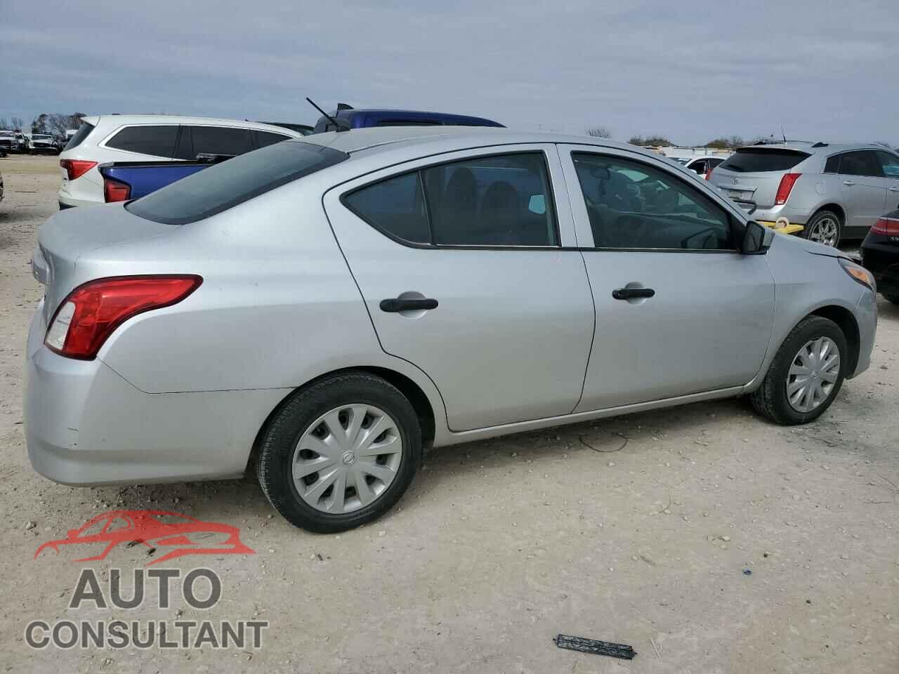 NISSAN VERSA 2017 - 3N1CN7AP1HL858839