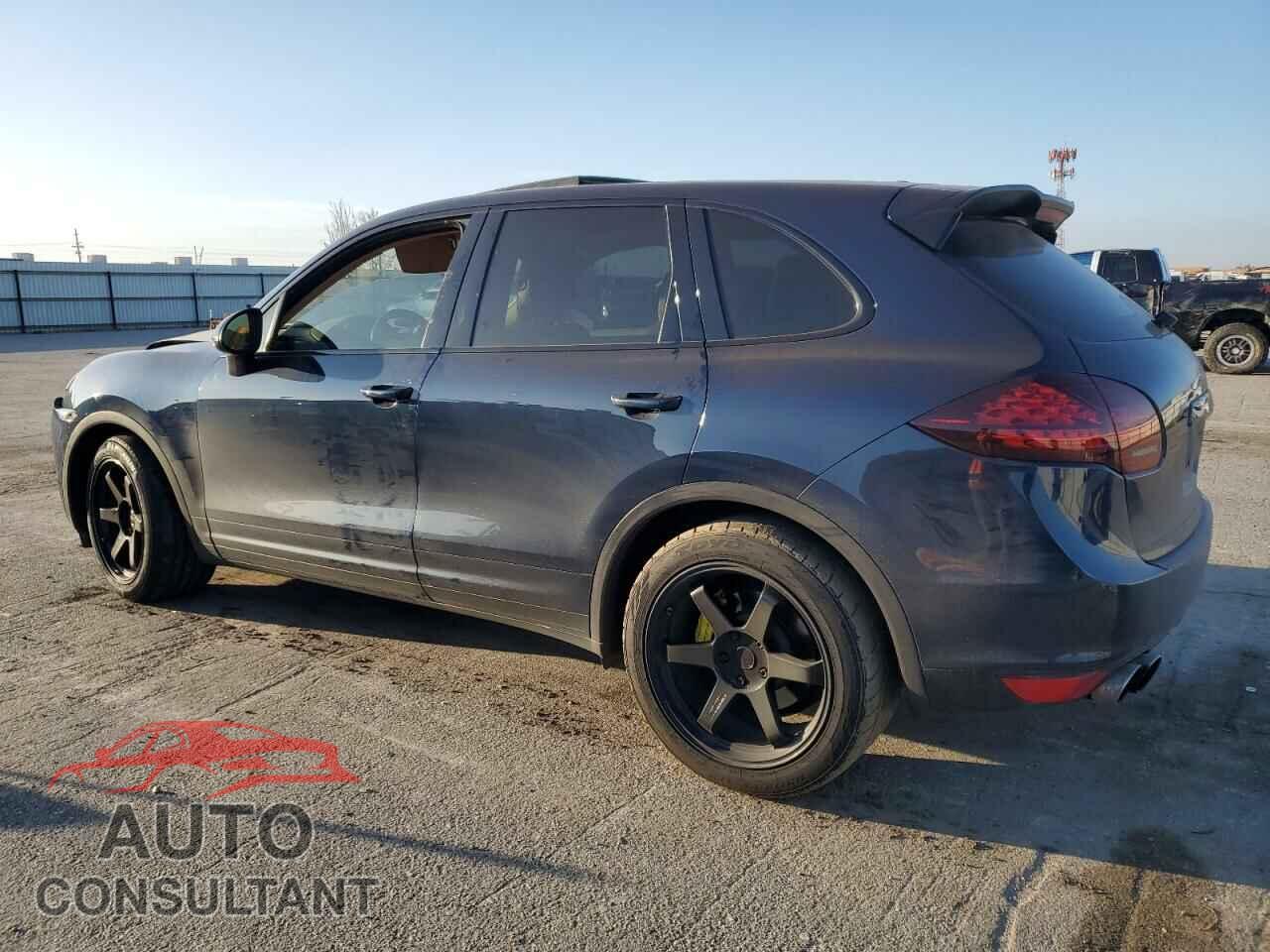 PORSCHE CAYENNE 2012 - WP1AB2A20CLA48142