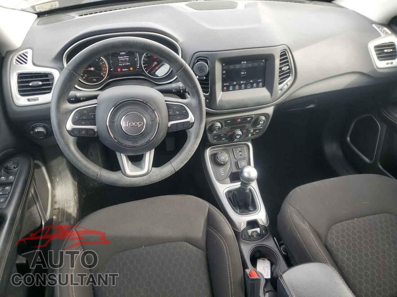 JEEP COMPASS 2020 - 3C4NJDAB0LT149770
