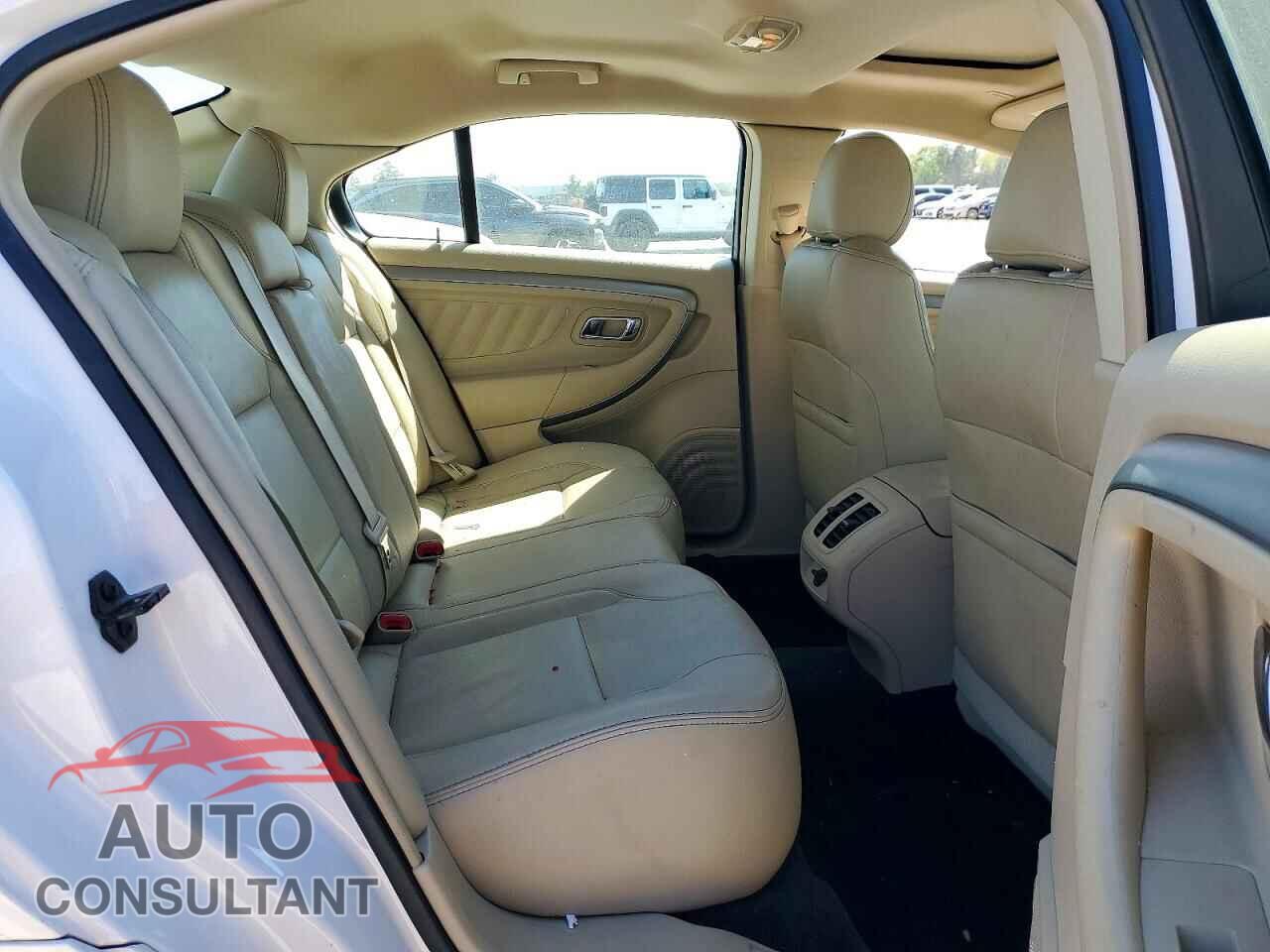 FORD TAURUS 2015 - 1FAHP2E83FG202197