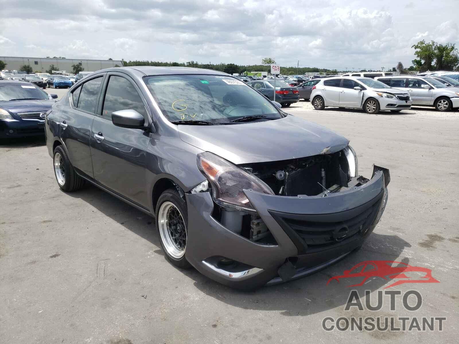 NISSAN VERSA 2017 - 3N1CN7AP0HL874563