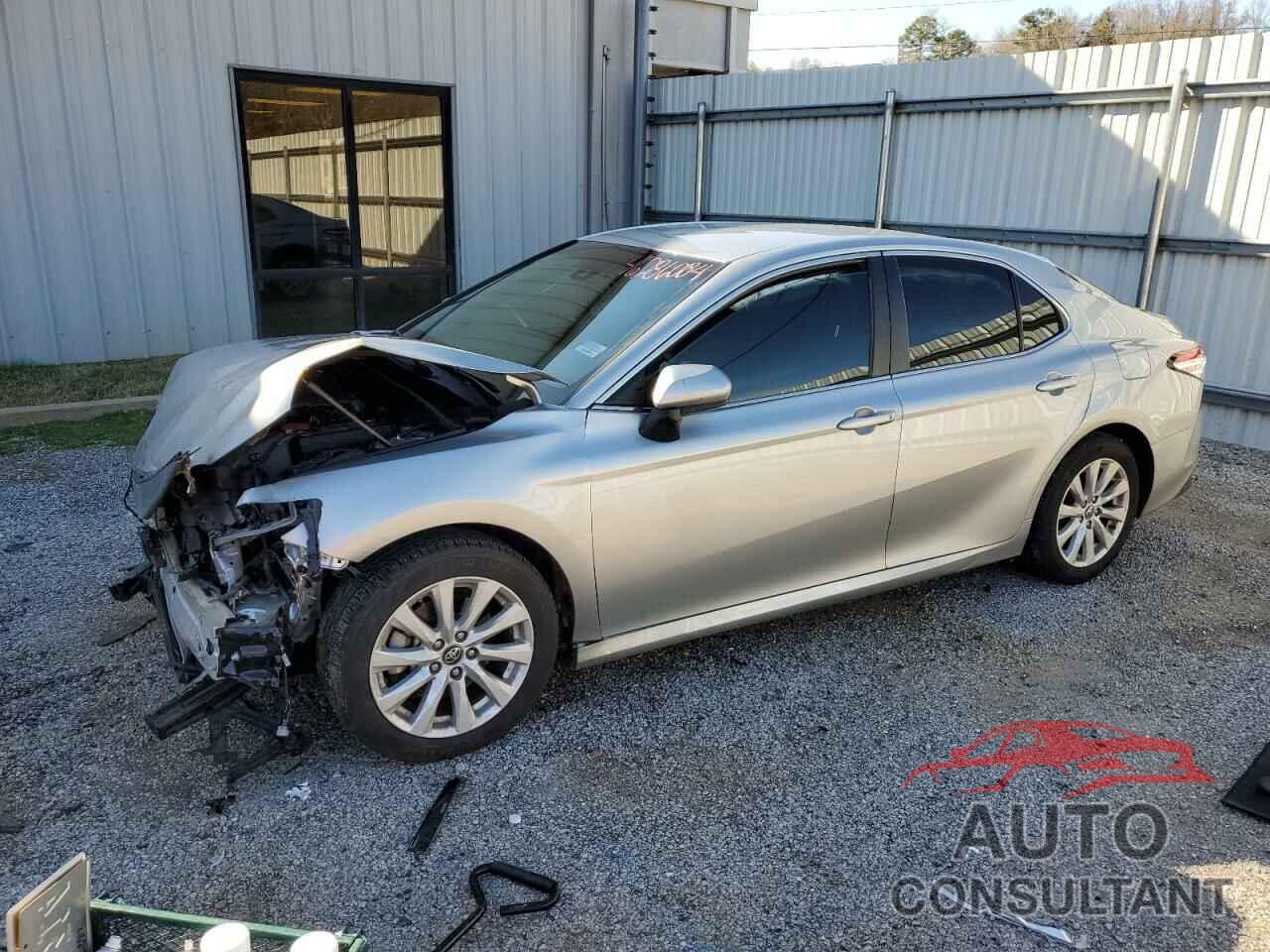 TOYOTA CAMRY 2018 - 4T1B11HK9JU635189