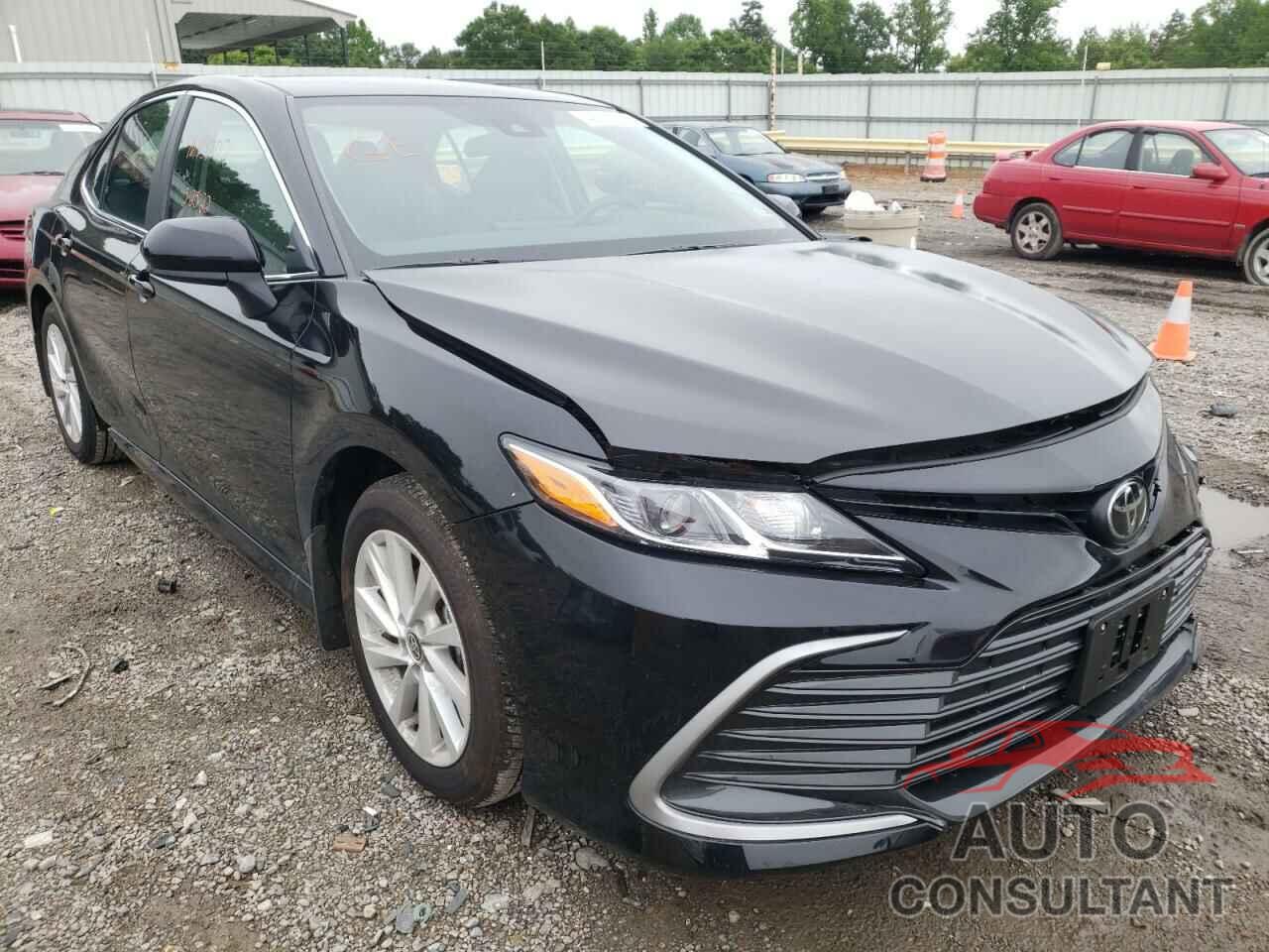 TOYOTA CAMRY 2022 - 4T1C11AK8NU650612