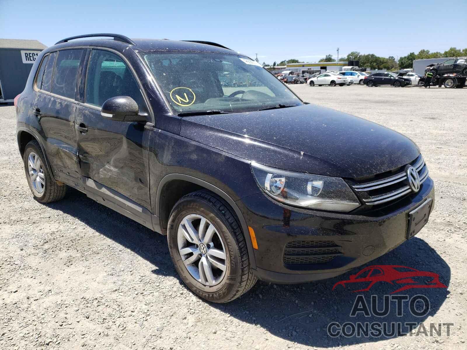 VOLKSWAGEN TIGUAN 2017 - WVGBV7AX9HK000220