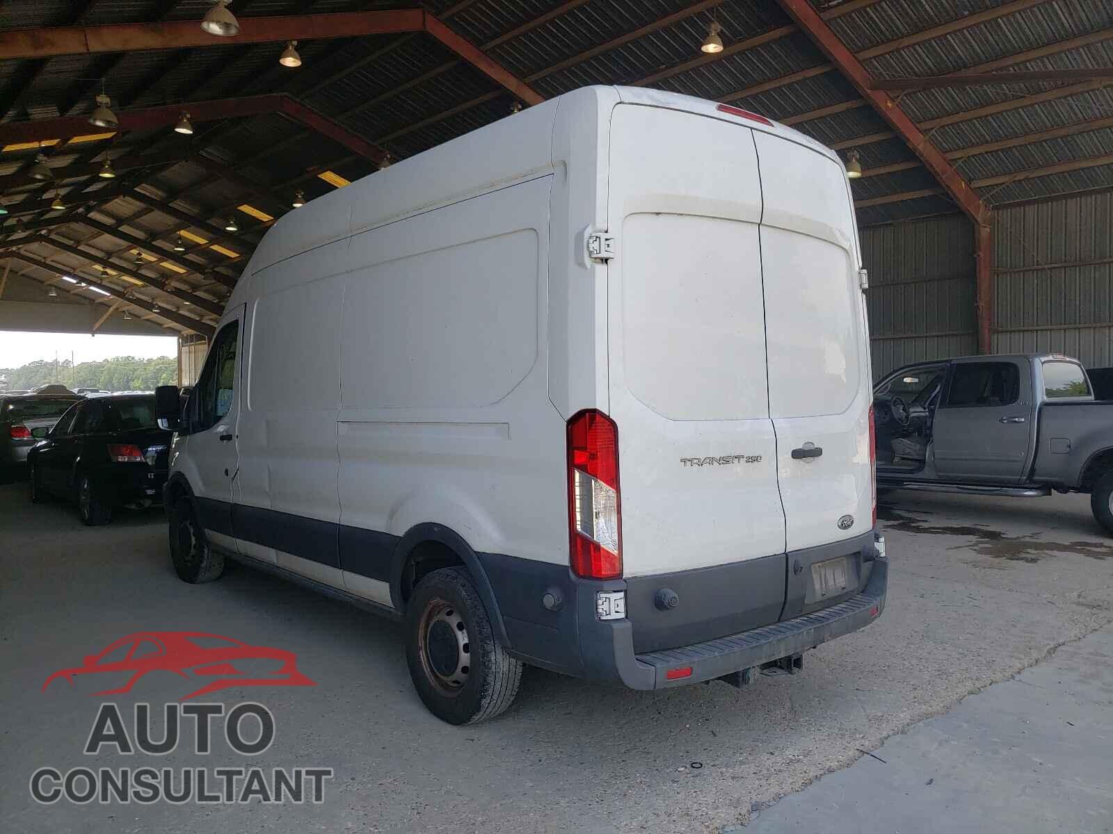 FORD TRANSIT CO 2016 - 1FTYR2XMXGKA45667