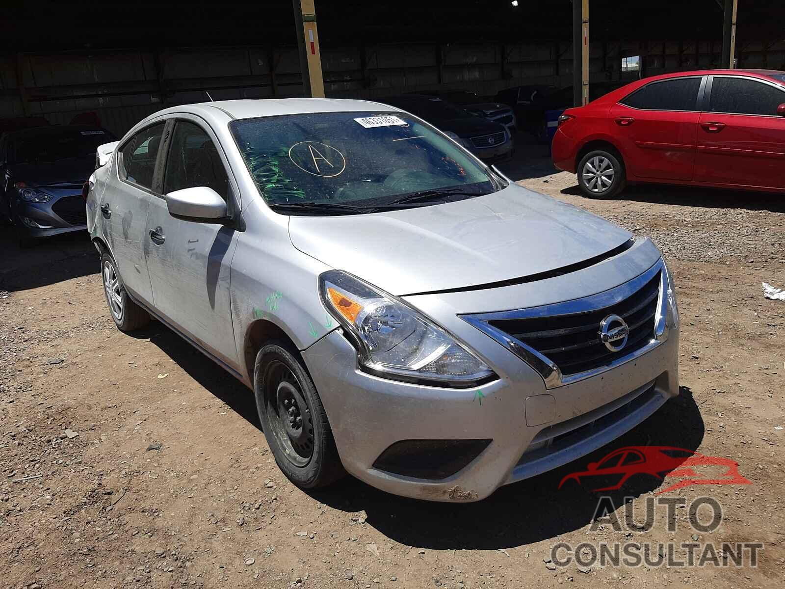 NISSAN VERSA 2018 - 3N1CN7AP4JL842740