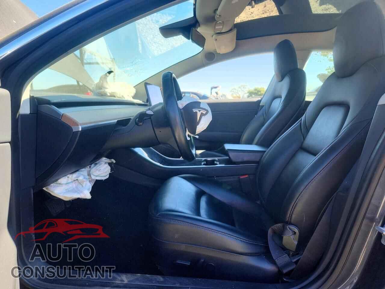 TESLA MODEL 3 2018 - 5YJ3E1EA8JF157798