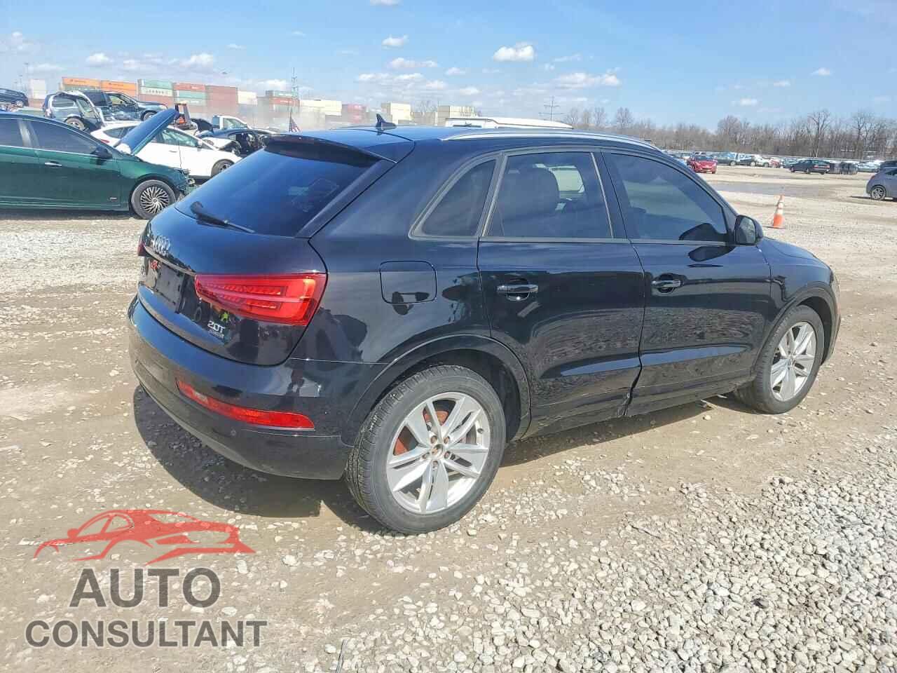 AUDI Q3 2017 - WA1ECCFS5HR014825