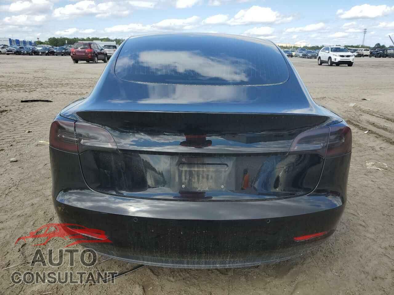 TESLA MODEL 3 2018 - 5YJ3E1EBXJF184252