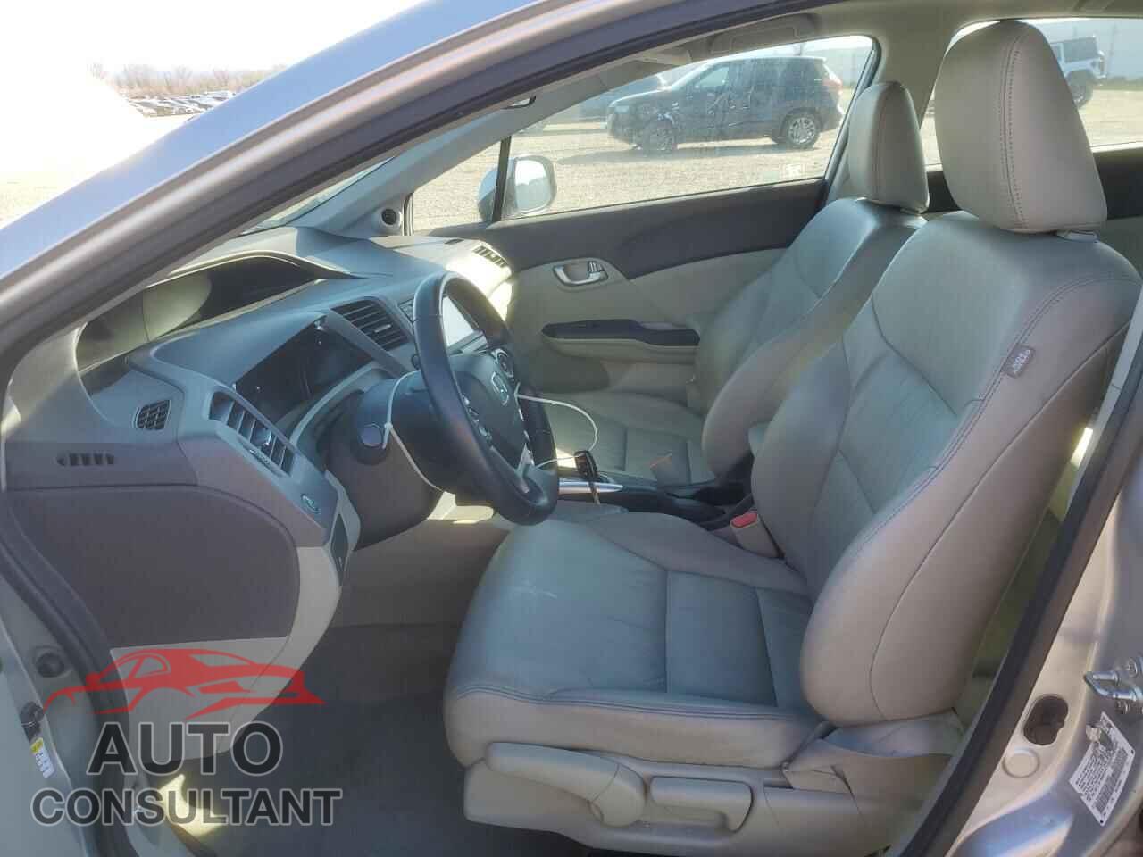 HONDA CIVIC 2012 - 2HGFB2F95CH526549
