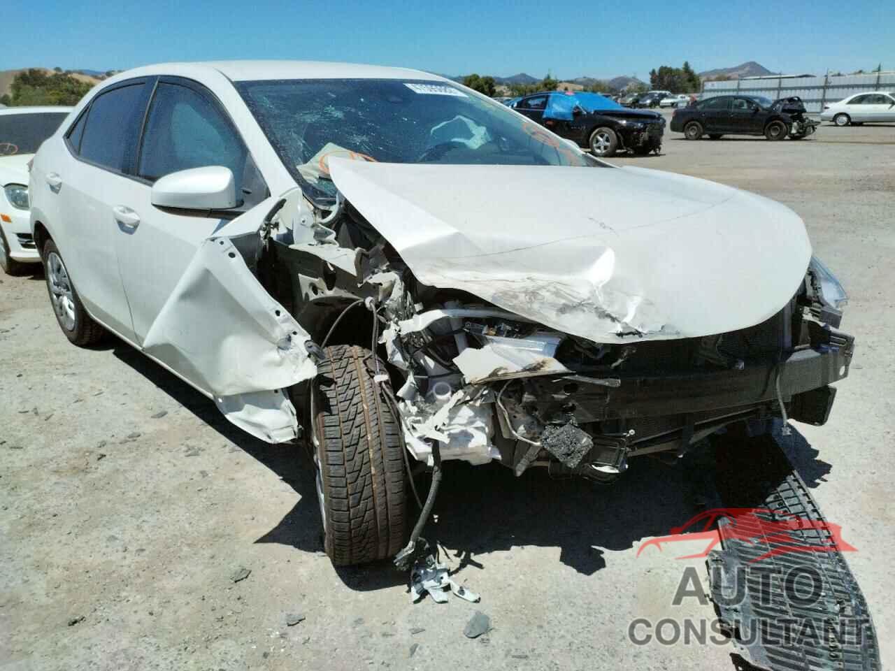 TOYOTA COROLLA 2018 - 5YFBURHE6JP807857
